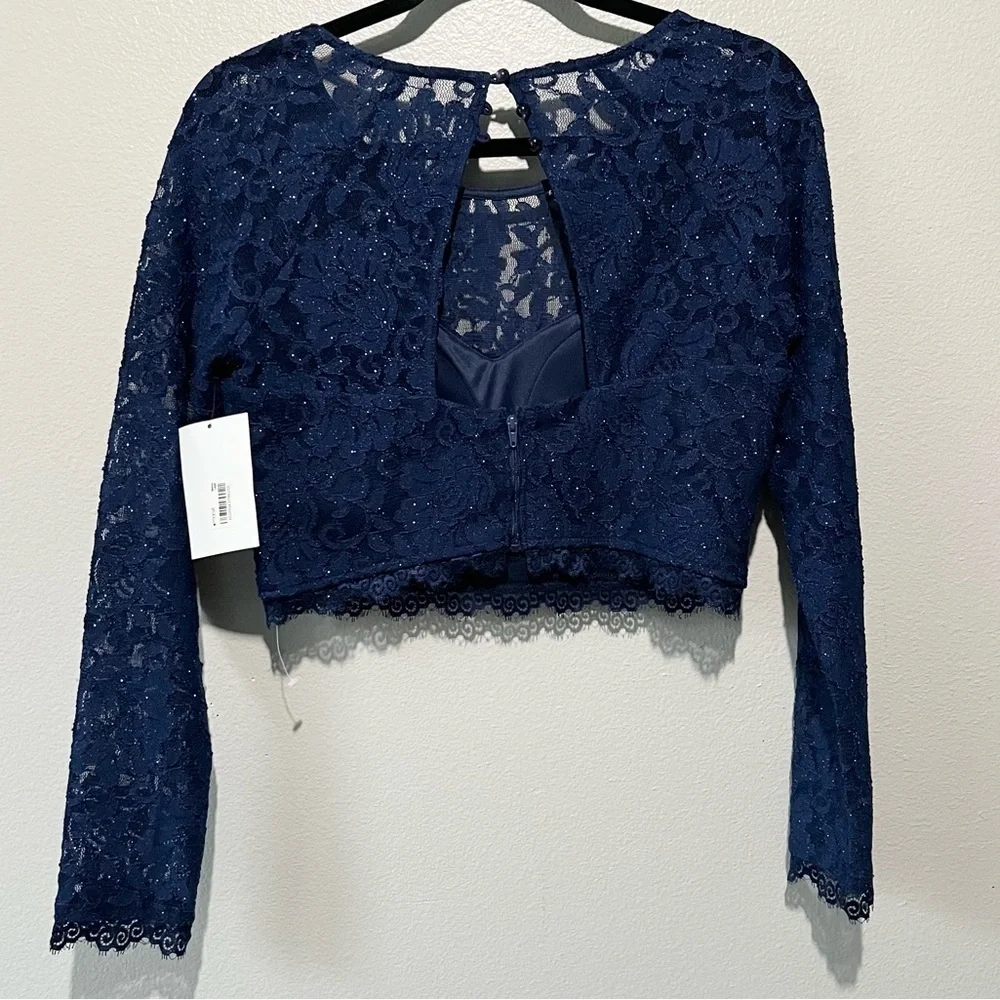 SEQUIN HEARTS- NWT Navy Blue Sparkly Long Sleeve Cropped Top Size 11